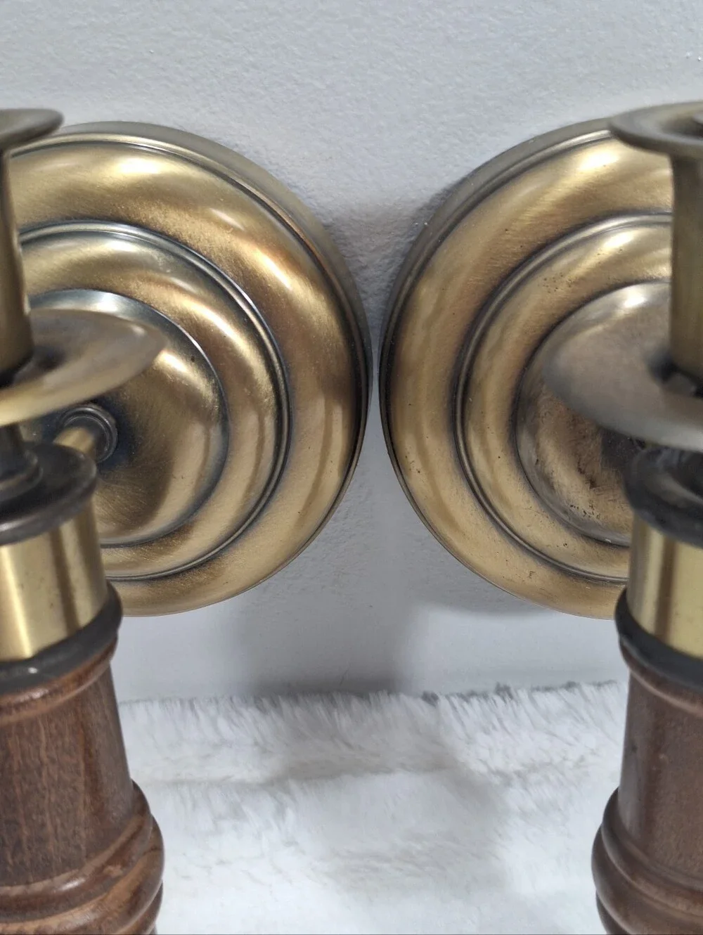 Vtg Set Of 2 Homco Wood & Antique Brass Tone Wall Sconces Candlestick Holders